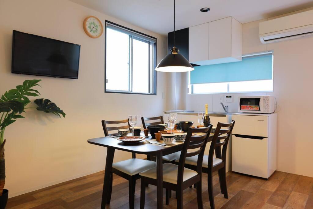 Apartament 道頓堀民泊31＆Mini浮世絵美術館、道頓堀心斎橋真ん中、家族旅行、Family Trip Osaka Zewnętrze zdjęcie
