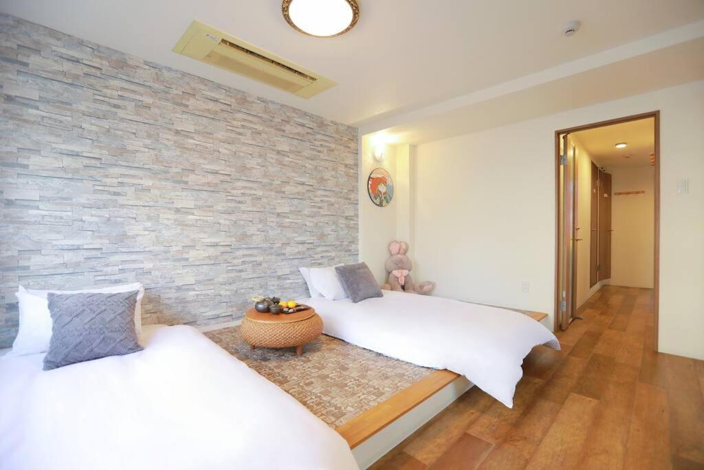 Apartament 道頓堀民泊31＆Mini浮世絵美術館、道頓堀心斎橋真ん中、家族旅行、Family Trip Osaka Zewnętrze zdjęcie