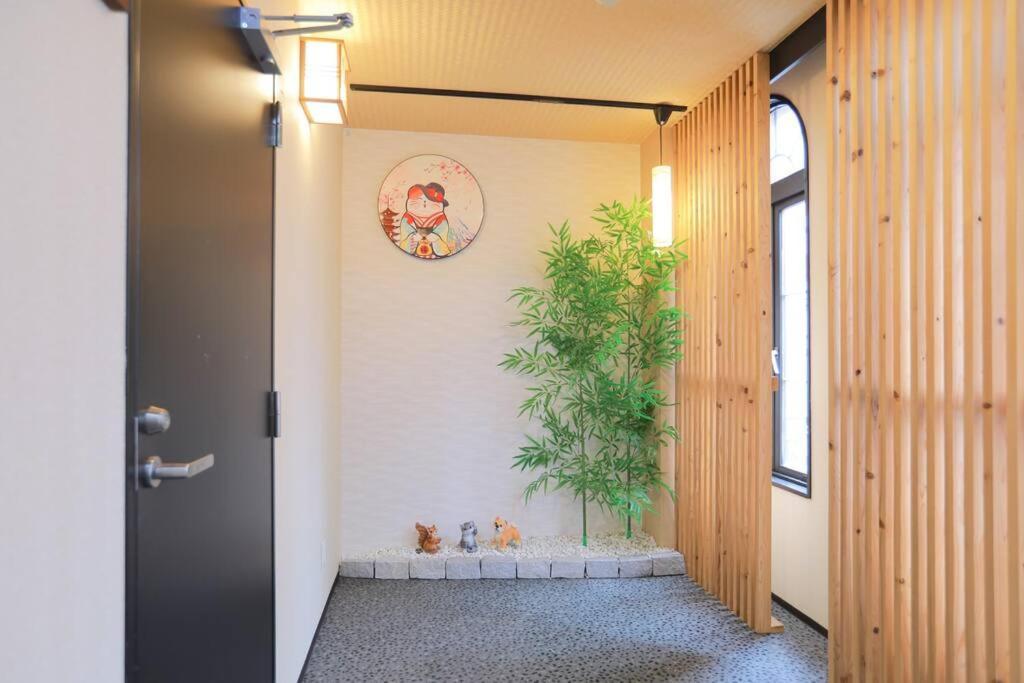 Apartament 道頓堀民泊31＆Mini浮世絵美術館、道頓堀心斎橋真ん中、家族旅行、Family Trip Osaka Zewnętrze zdjęcie